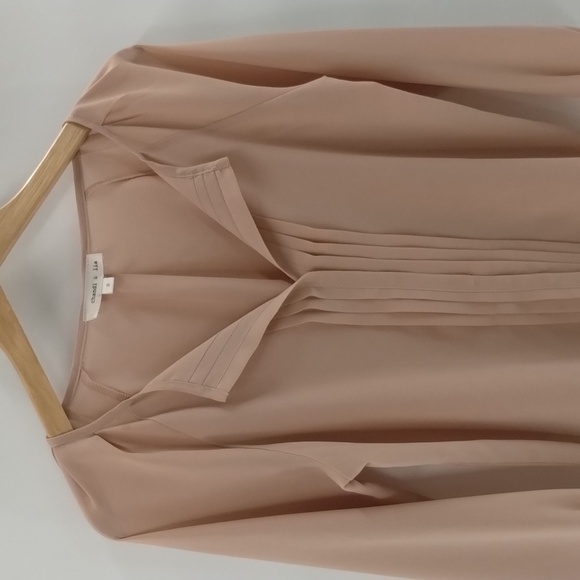 chandi & lia snap down long sleeve blouse small lightweight tan  pin tuck front - Picture 2 of 10